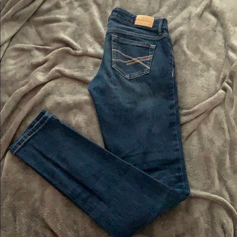 Barely used jeans from aero